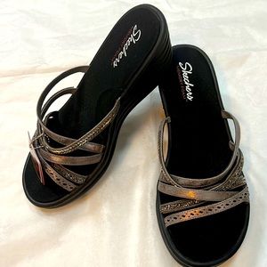 Skechers Silver and Black Wedge Sandals with Metallic Accents